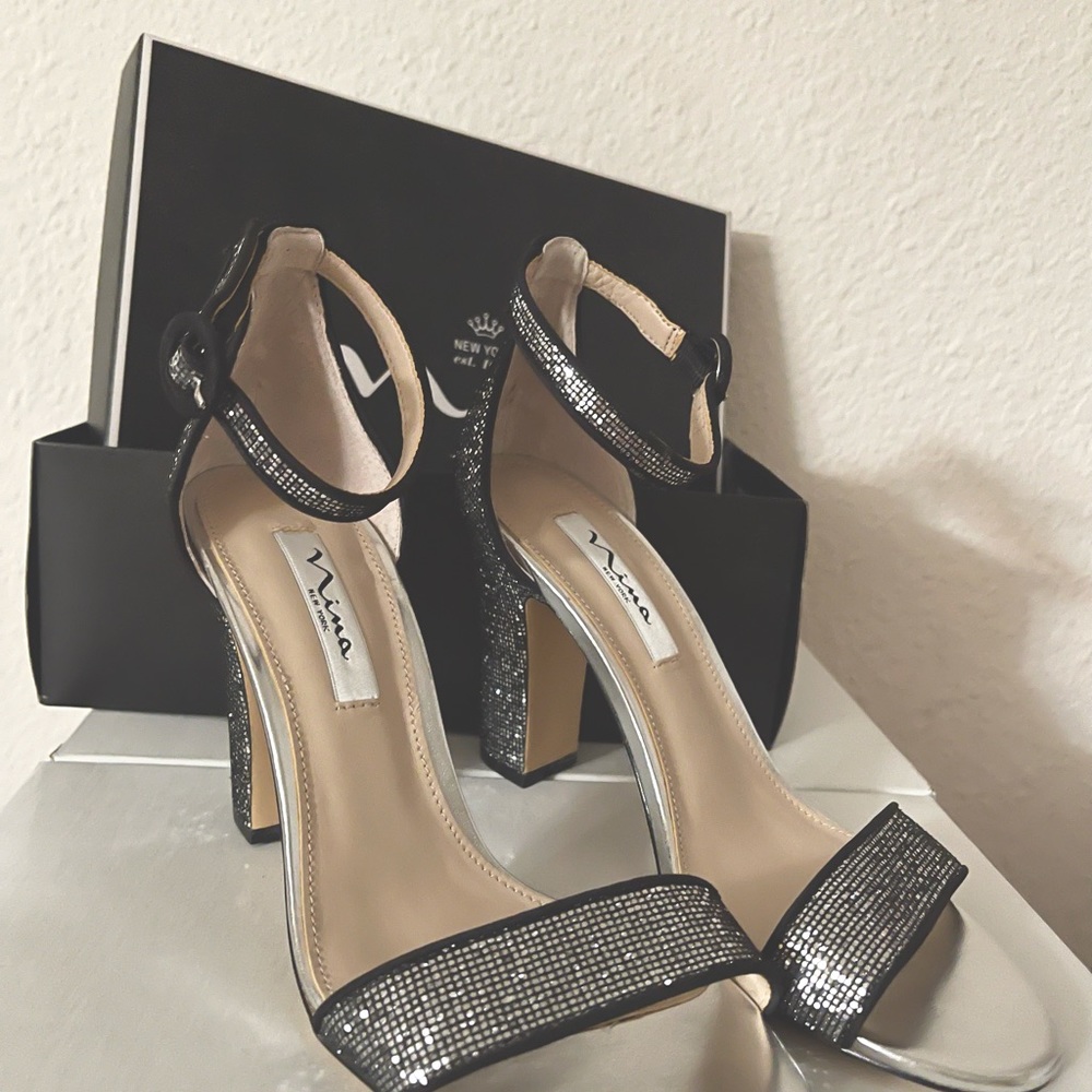 New shoes Nina